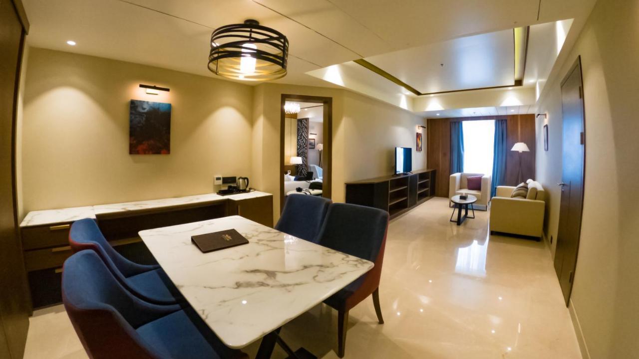 Jagdalpur Hotel Avinash International מראה חיצוני תמונה