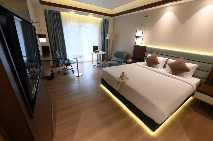 Jagdalpur Hotel Avinash International מראה חיצוני תמונה