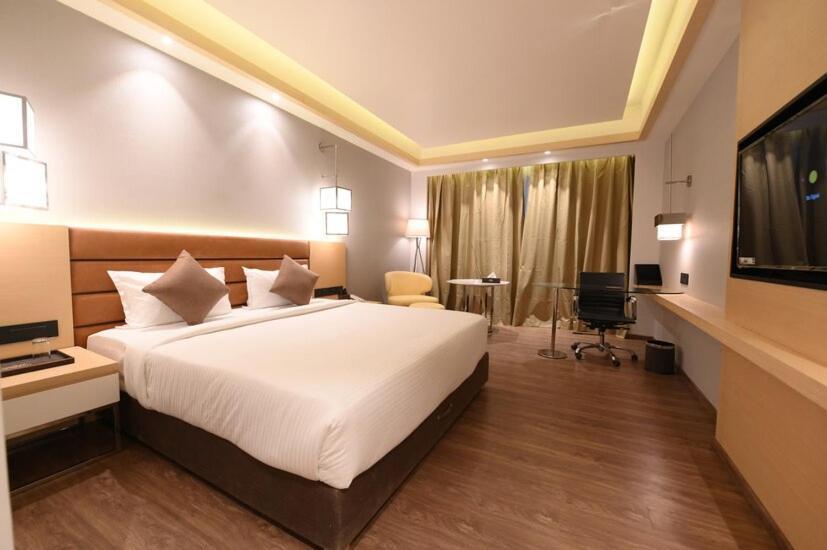 Jagdalpur Hotel Avinash International מראה חיצוני תמונה